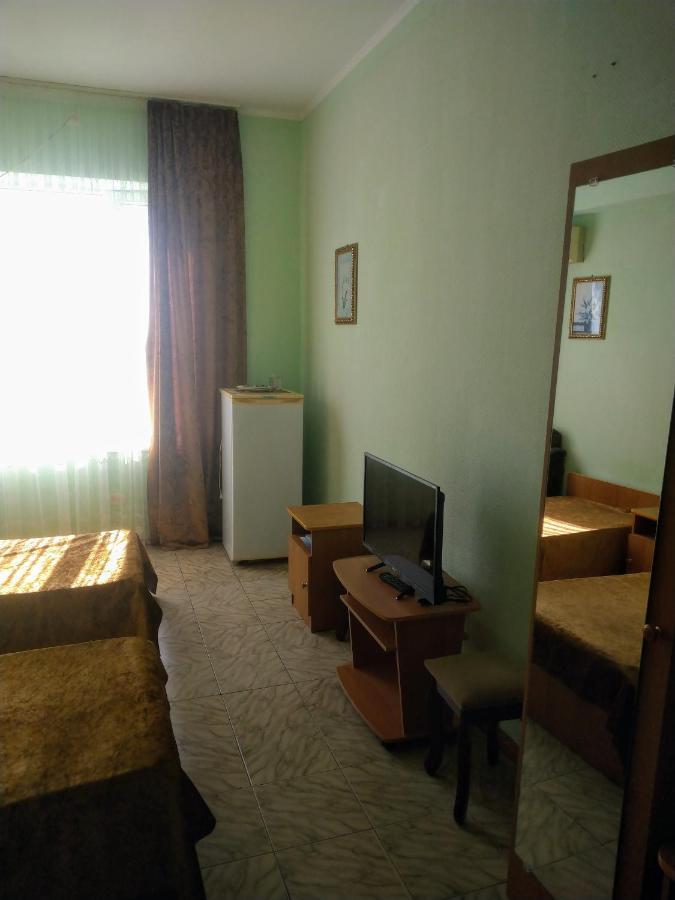 Zhemchuzhina Guest House Gelendzhik Esterno foto